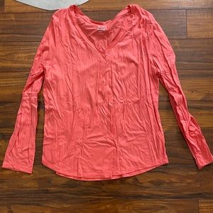 XL Old Navy Long Sleeve V Neck T Shirt